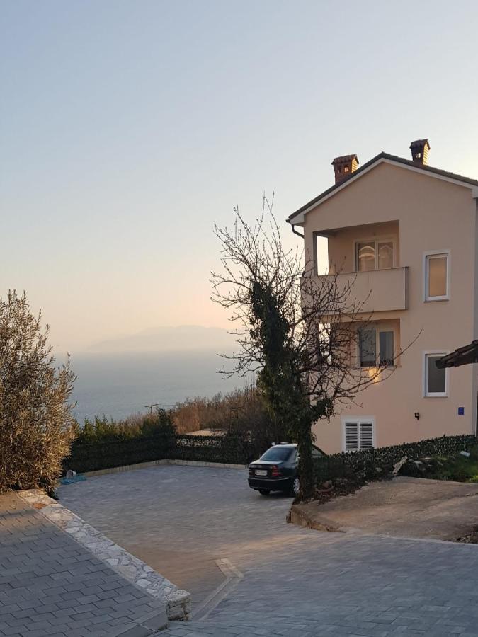 Apartments Baricevic Опатия Екстериор снимка